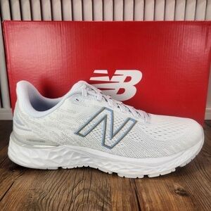 New Balance 880 v11 Women’s size 11 B White Athletic Running Shoes W880A11